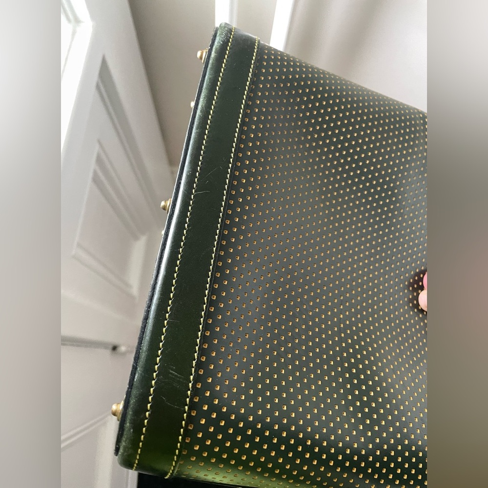 Dooney & Bourke Cabrio Green Perforated Zip Hobo Bag Purse - Picture 10 of 14